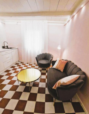 Room Cavour 80